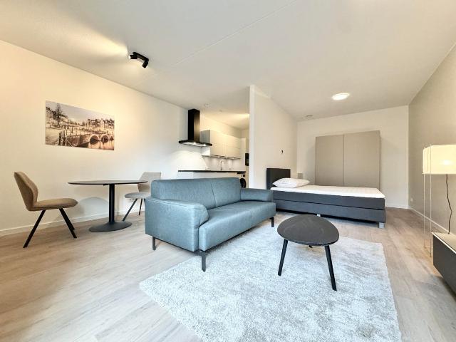 Studio te huur Lutonhof in Amsterdam voor € 2.100