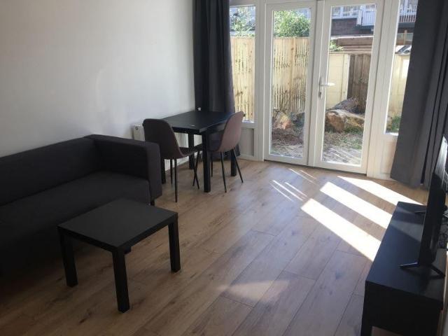 Studio te huur Pleinweg in Rotterdam voor € 912