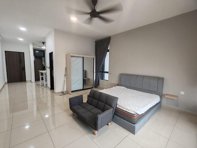 Studio Twin Tower Bukit Chagar near RTS and CIQ with parking lot
