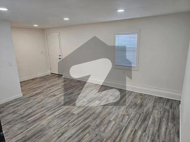 Studio unfurnished apartment availabe for rent on reasonable price in gulberg green islamabad gulberg greens
