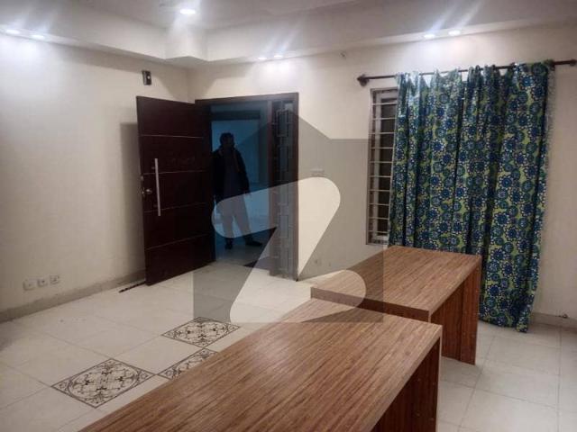 Studio Unfurnished Apartment Available At Hamdan Heights
