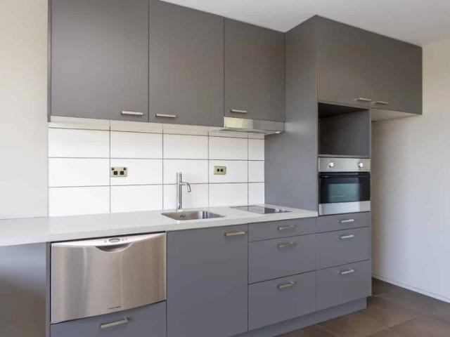 Studio Unit with Office Space!