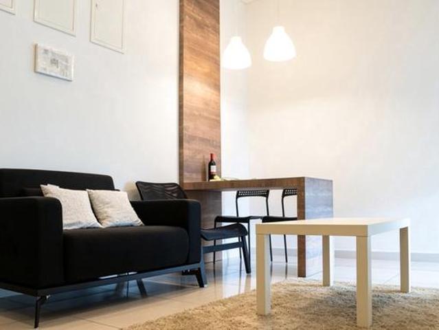 Studio Unit Worth Rent Move in anytime