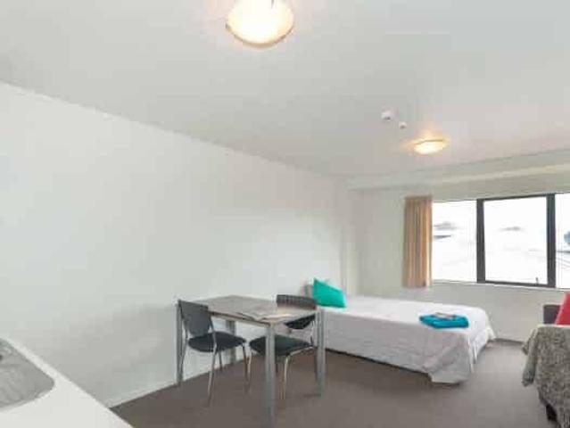 Studio Unit Close to Uni