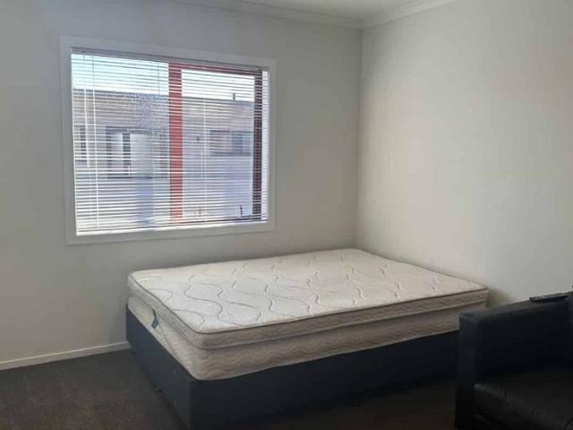 Studio Unit in CBD