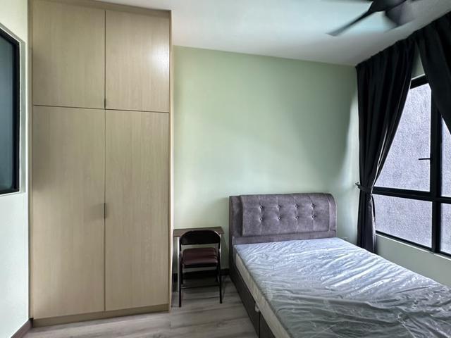 Studio Unit includes 1 Carpark Washer Dryer Fridge Mini Kitchen