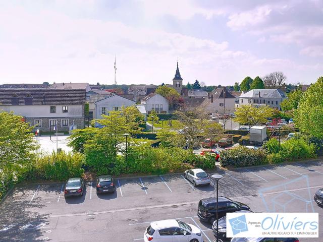 STUDIO VOISINS LE BRETONNEUX 1 pièce s 25.17 m2