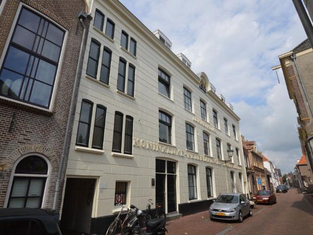 Studio, Voorstraat