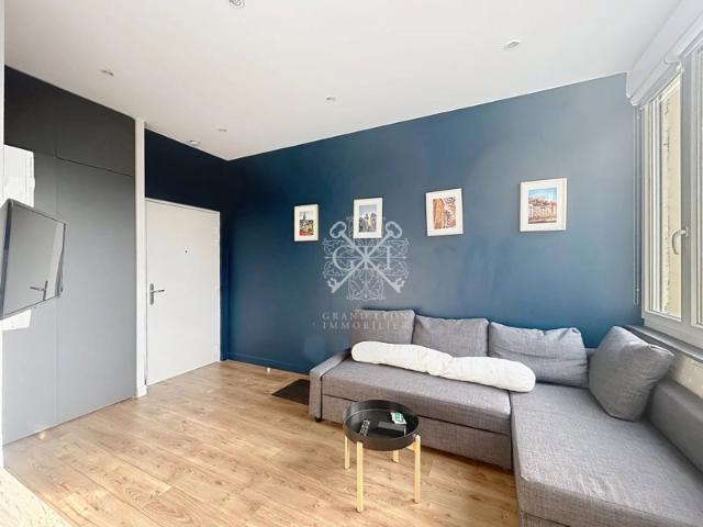 STUDIO VENDU LOUÉ 69008 Lyon
