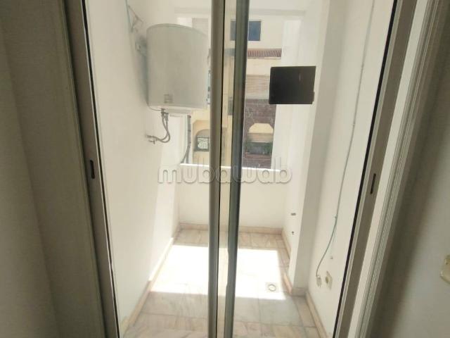 Studio vide 50m² Maarif 5500 dh