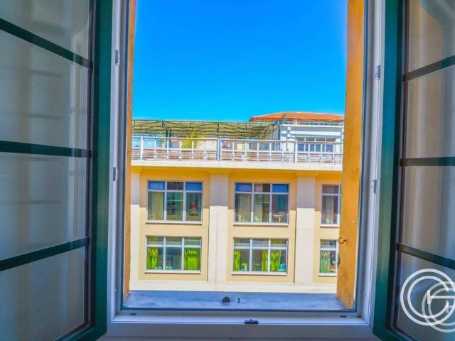 STUDIO VIDE 9 ALEXANDRE MARI VIEUX NICE