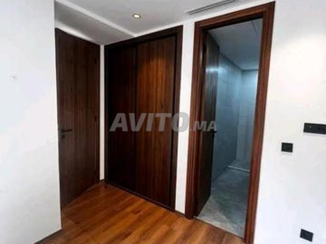 Studio vide à louer à next house