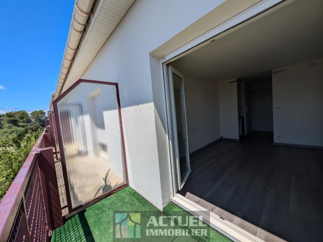 Studio VIDE avec balcon GRABELS