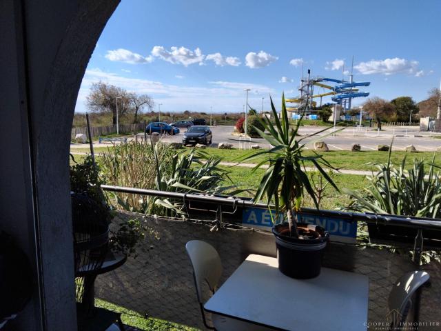 STUDIO VUE LATERALE SUR MER RIVE GAUCHE