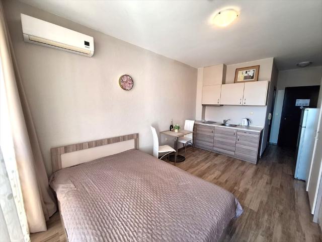 Studio z widokiem na morze, basen, 36 m², Sveti Vlas