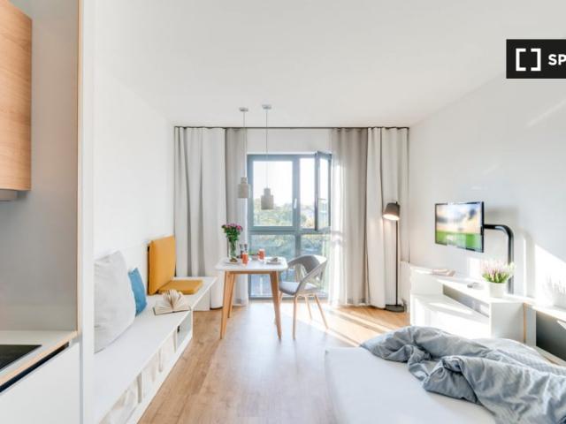 Studio zu vermieten in Berlin