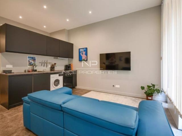 Studio/Loft à deux pas du port de Nice