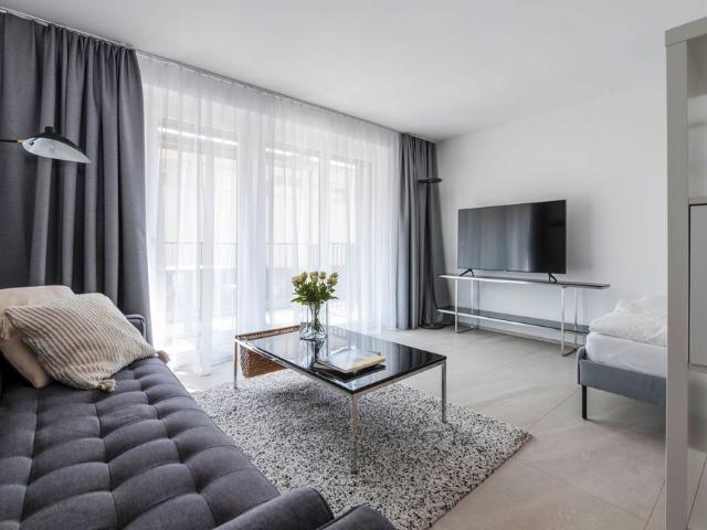 StudioPLUS Apartment