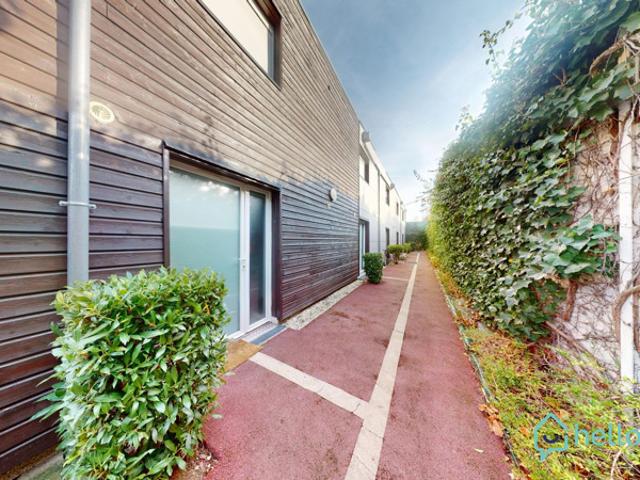 STUDIOS EXCLUSIVITE