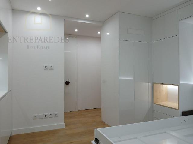 Studios City On Studio T0 com varanda para comprar no cent. 24m² Cedofeita, santo ildefonso, sé, miragaia, são nicolau e vitória