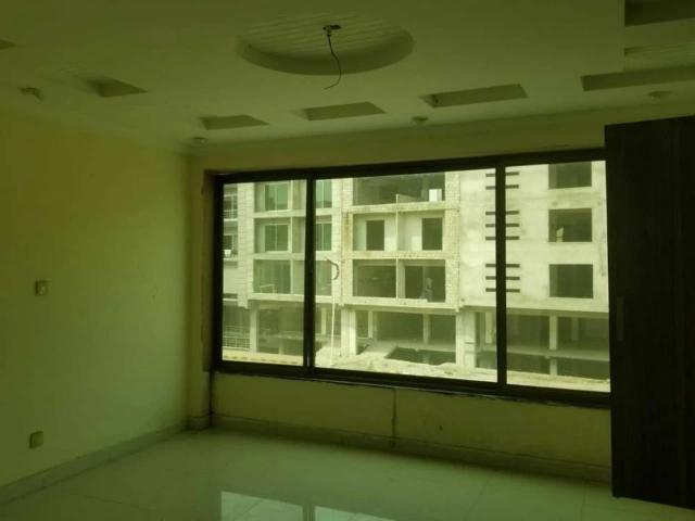 Studios flats available for rent in well maintained building islamabad bahria town id 45179