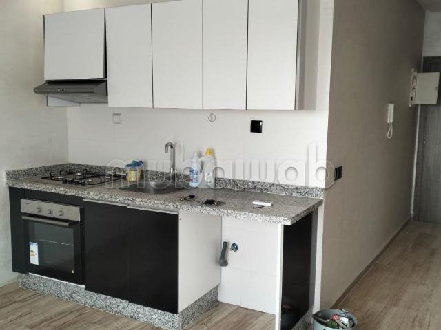 Studios 4000dhs la Villette casa