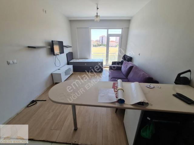Stüdyo İstanbul Sitesinde 1+1 Eşyalı Kiralık Stüdyo Daire