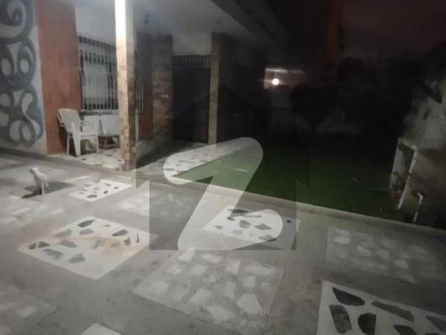 Stunning 400 Square Yards House In Gulshan e Iqbal Block 2 Available Gulshan e Iqbal Block 2