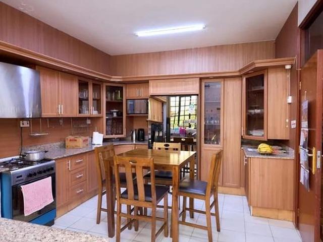 Stunning 4 Bedroom All En suite House for Sale