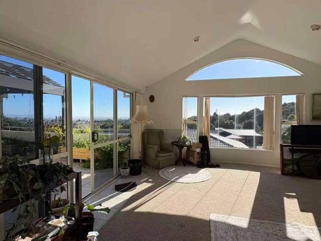 Stunning 4 Bedroom Executive Home with Panoram.