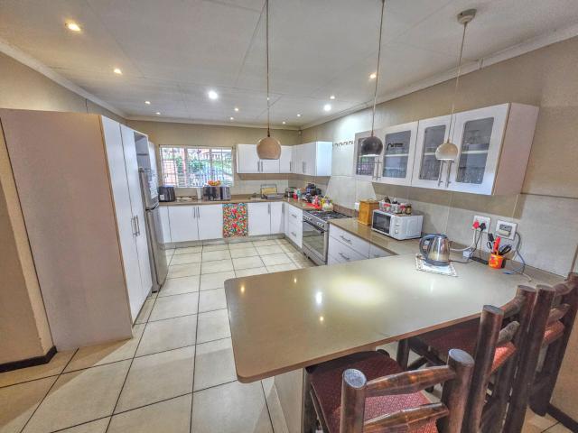 Stunning 4 bedroom family home in Montana Park, Pretoria!