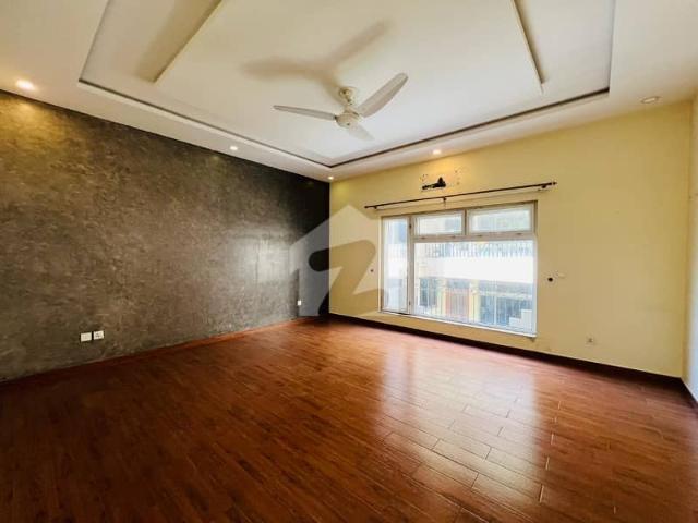 Stunning 4 Bedroom Portion In The Heart Of F 6 | Prime Location