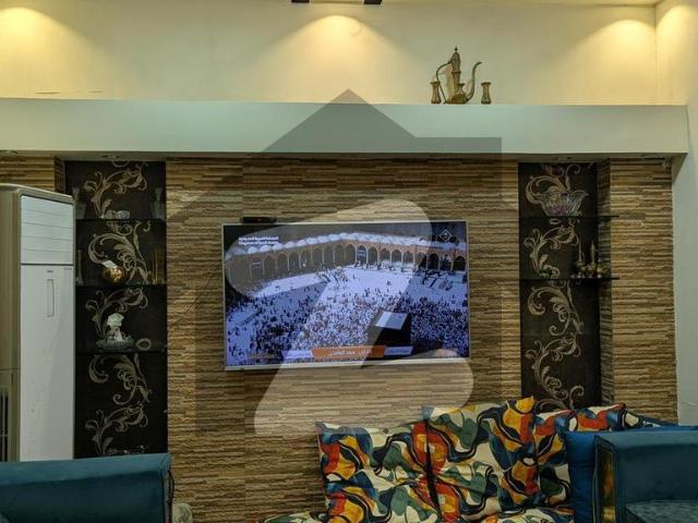 Stunning 5 Bedroom Luxury Home with Servant Quarters in Prime AIT, Lahore Allama Iqbal Town Raza Block