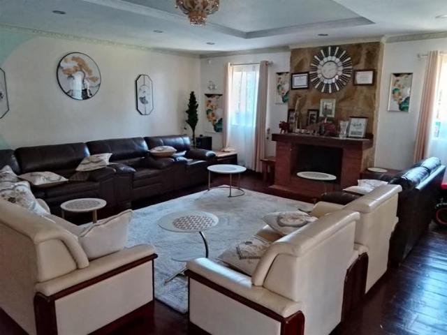 Stunning 5 Bedroom Mansion on sale