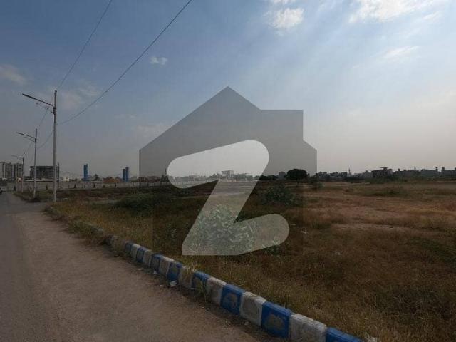 Stunning 400 Square Yards Residential Plot In Gulshan E Roomi Available
