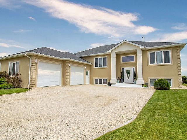 Stunning, 6 Bdrm, 3.5 Bath Home In Steinbach W/ Guest Suite!