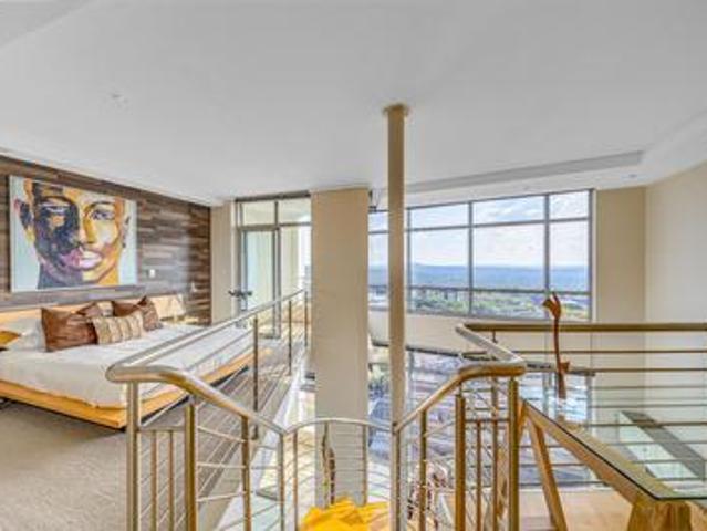 stunning 1 bed 2 bath duplex penthou.