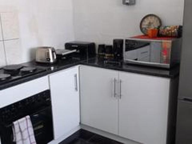 stunning 2 bedroom apartment on the.