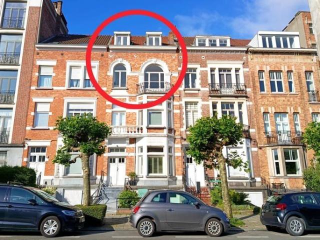 Stunning 2 bedroom duplex in an elegant mansion