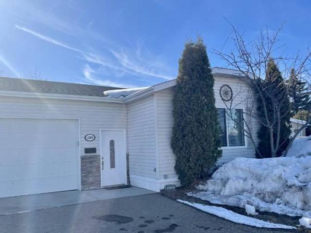 STUNNING 2 BEDS 2 BATHS HOME IN DESIRABLE DAVENPORT RED DEER