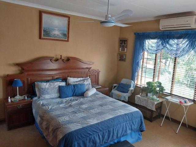 Stunning 3 Bedroom, 2 Bathroom Townhouse in Safari Gardens for sale!