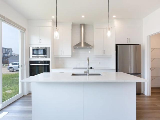 Stunning 3 Bedroom Home in Livingston | 220 Herron Mews NE