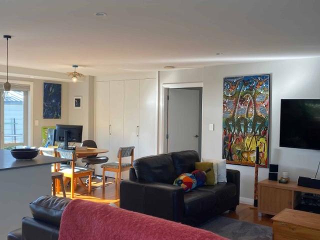 Stunning 3 Bedroom with all the features of a beautiful new home