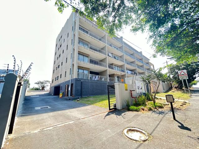 Stunning 3 Bedroom Units with Ocean Views Your Perfect Rental Home Awaits!