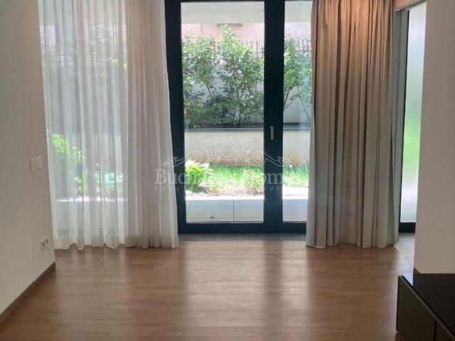 Stunning Three Bedroom Apartment with Garden Primaverii