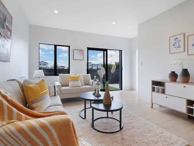 Stunning Three Bedroom Townhouse