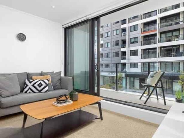 Stunning Two Bedroom Furnished Apartment