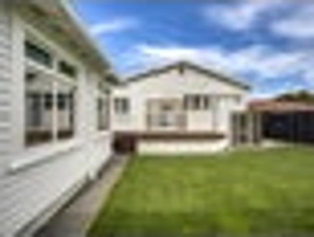 Stunning Villa. Sought After Street