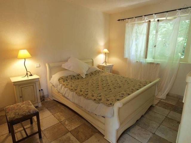 Stunning accommodation in Provence with pool