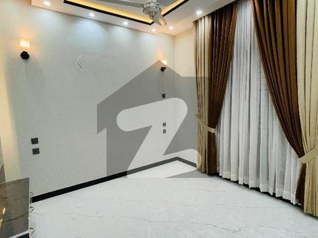 Stunning and affordable Prime Location House available for sale in Royal Palm City Block H
